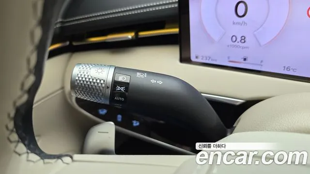 Genesis GV70 2.5T Бензин AWD — Фото автомобиля 26