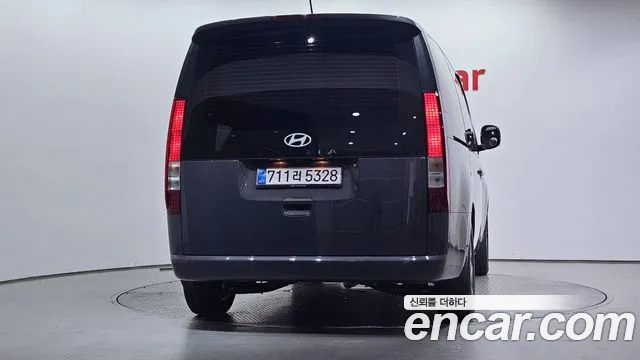 Hyundai Staria Staria — Фото автомобиля 4