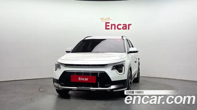 Kia Niro The All New Niro Signature — Фото автомобиля 3