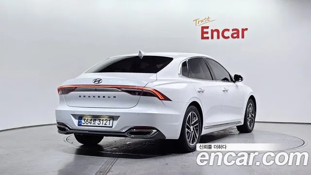 Hyundai Grandeur — Фото автомобиля 2