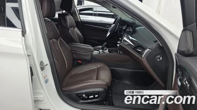 BMW 5 Series G30 — Фото автомобиля 17