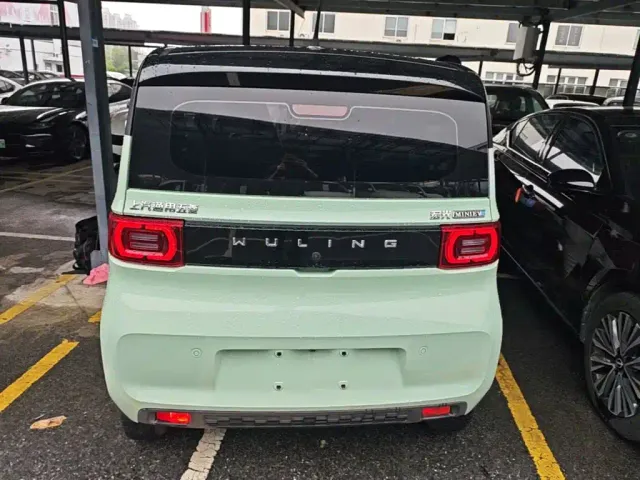 Wuling Hongguang Mini EV — Фото автомобиля 5