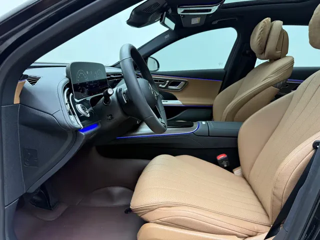 Mercedes-Benz E-Class — Фото автомобиля 16
