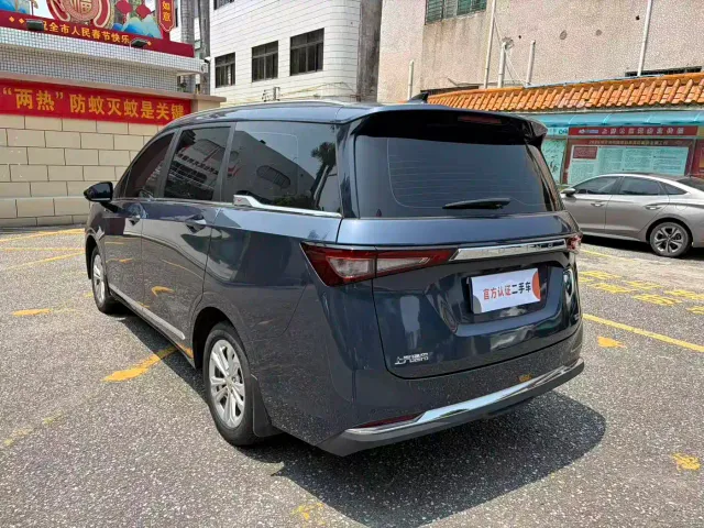Wuling Jiachen — Фото автомобиля 7
