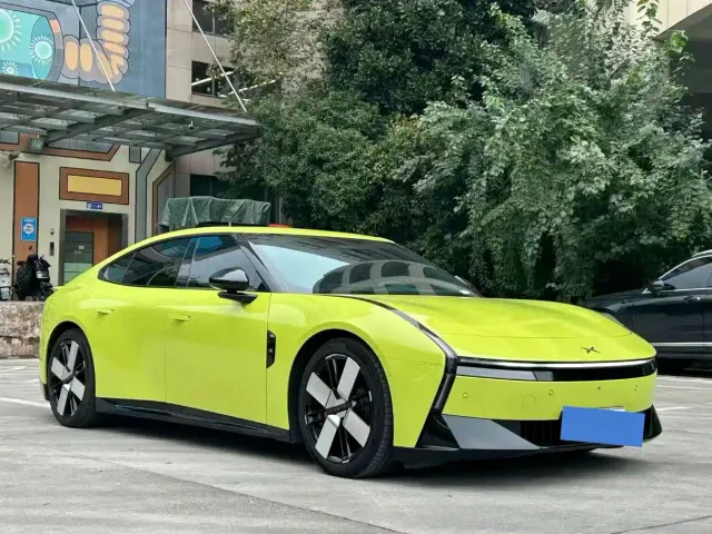 Xpeng P7 — Фото автомобиля 3