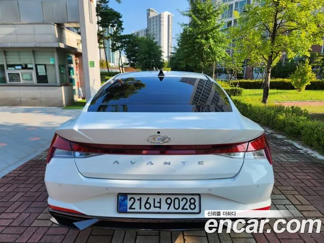 Hyundai AVANTE Avante (CN7) — Фото автомобиля 3