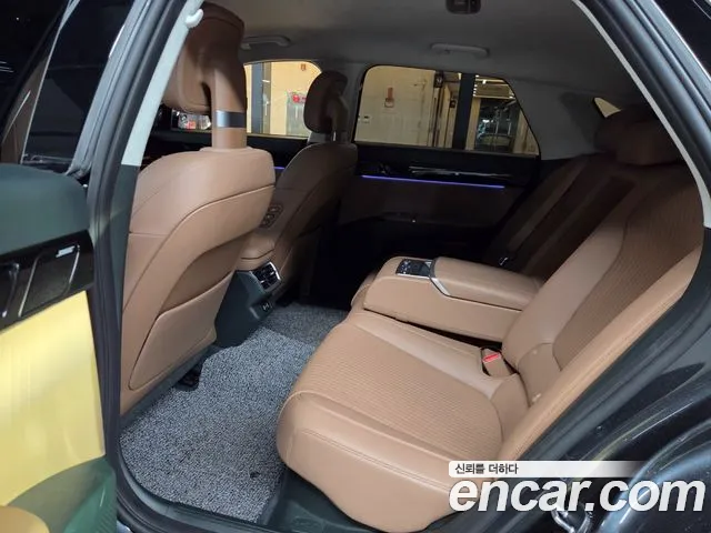 Hyundai Grandeur GN7 — Фото автомобиля 9