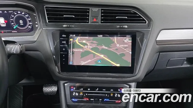Volkswagen Tiguan — Фото автомобиля 19
