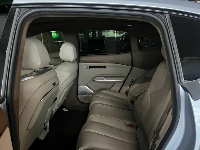 GAC Hyptec HT — Фото автомобиля 13