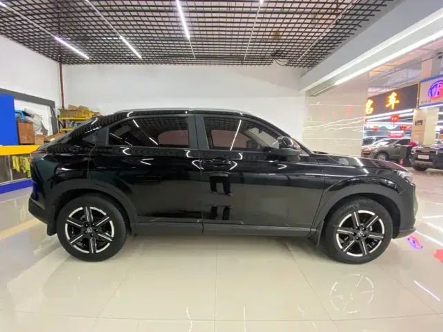 Honda Vezel — Фото автомобиля 4