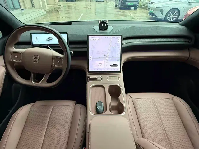 Nio EC6 — Фото автомобиля 8