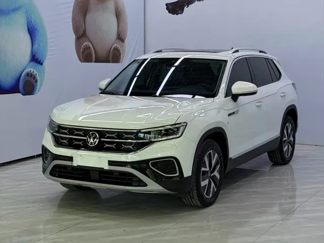 Фотография автомобиля — Volkswagen Tayron