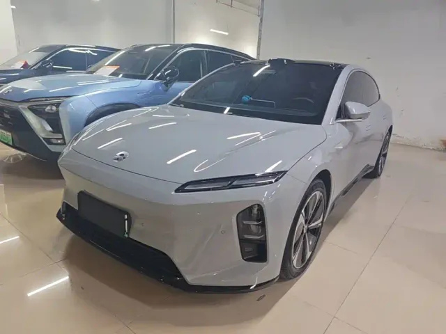 Фотография автомобиля — Nio ET5 Touring
