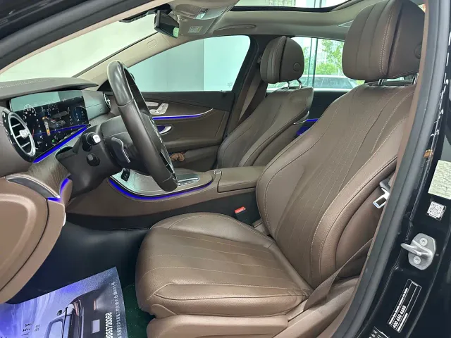Mercedes-Benz E-Class — Фото автомобиля 16