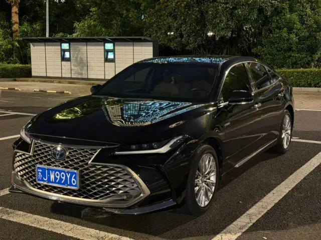 Фотография автомобиля — Toyota Avalon