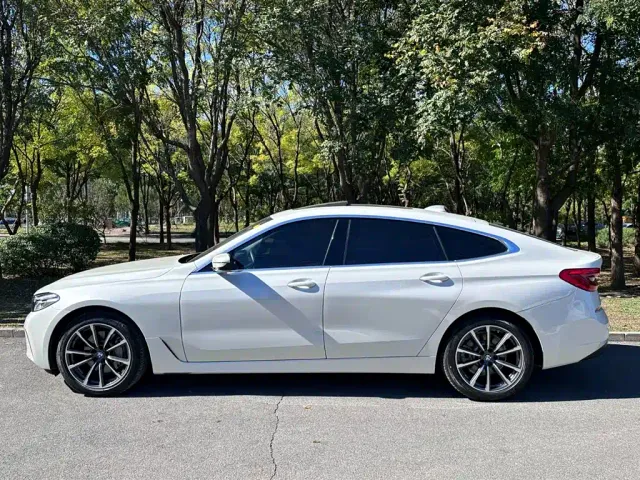 BMW 6 Series Gran Turismo — Фото автомобиля 4