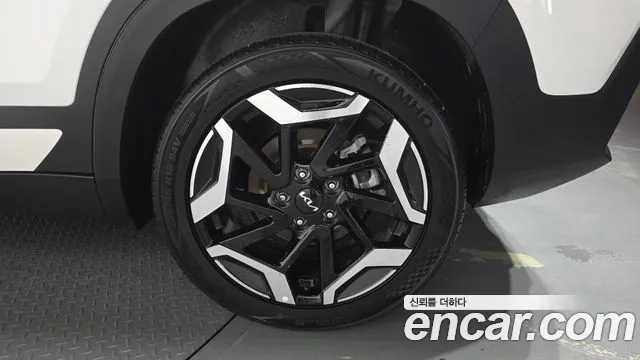 Kia Seltos — Фото автомобиля 6