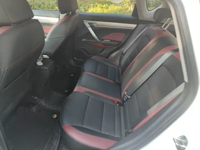 Geely Binyue — Фото автомобиля 14