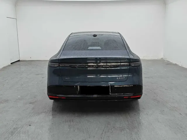 Nissan N7 — Фото автомобиля 8