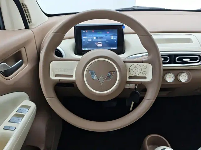 Wuling Hongguang Mini EV — Фото автомобиля 15
