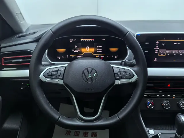 Volkswagen Lavida — Фото автомобиля 11