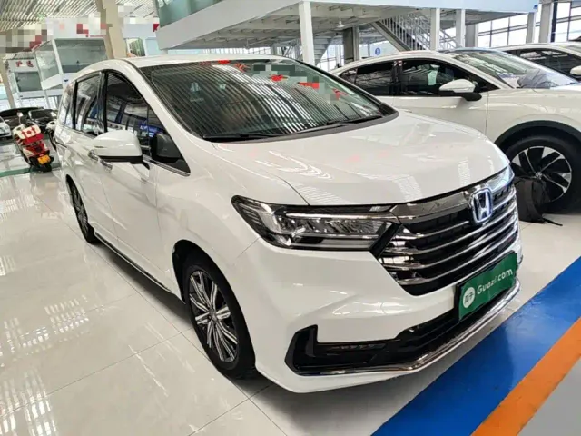 Honda Odyssey — Фото автомобиля 3