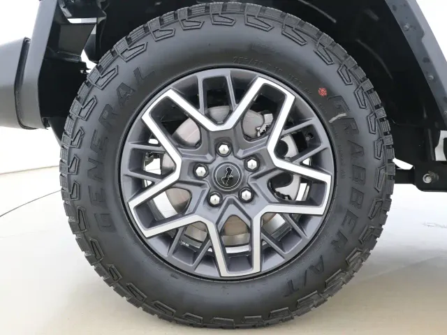 Jeep Wrangler — Фото автомобиля 11