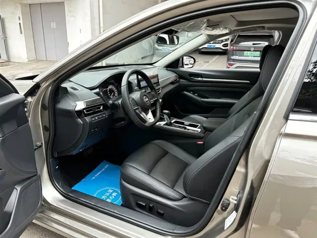 Nissan Teana — Фото автомобиля 30