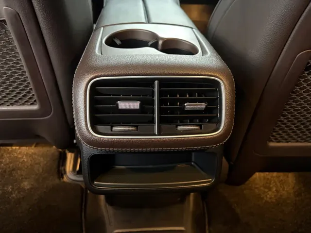 Mercedes-Benz GLE-Class — Фото автомобиля 17