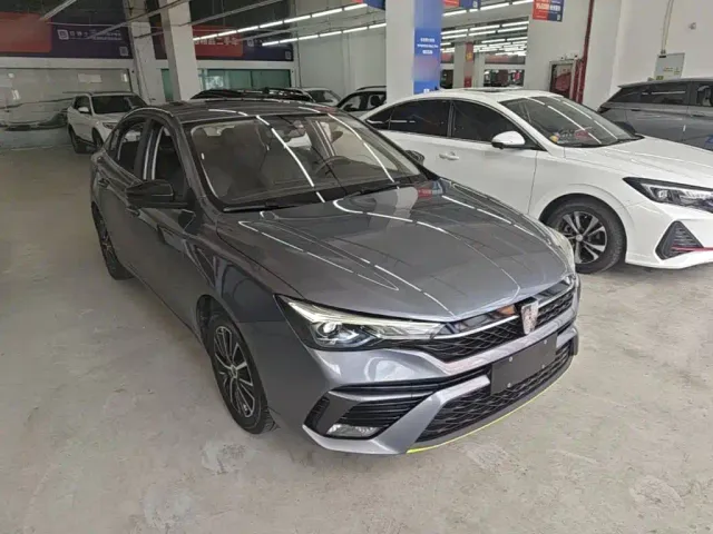 Roewe i5 — Фото автомобиля 3