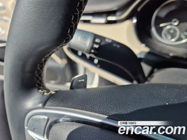 Genesis GV70 — Фото автомобиля 12