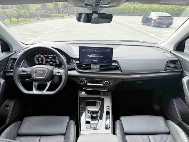 Audi Q5L — Фото автомобиля 5