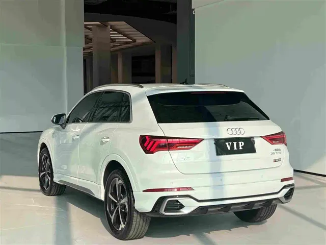 Audi Q3 — Фото автомобиля 9