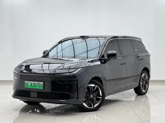 Фотография автомобиля — Toyota BoZhi 3X