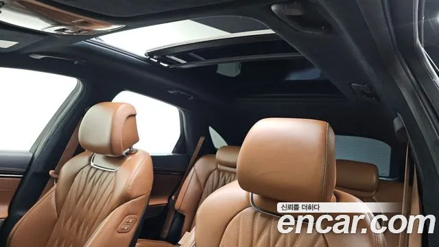 Genesis GV70 2.5T Бензин AWD — Фото автомобиля 28