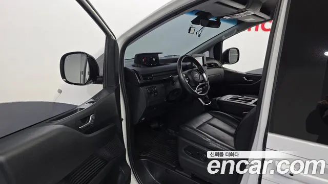 Hyundai Staria Staria L3.5 Инвалидная коляска Подъёмник/Slope — Фото автомобиля 10
