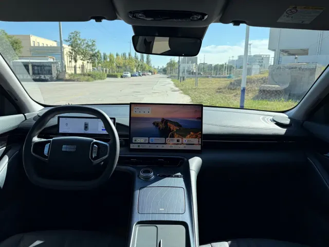Geely Galaxy E5 — Фото автомобиля 9