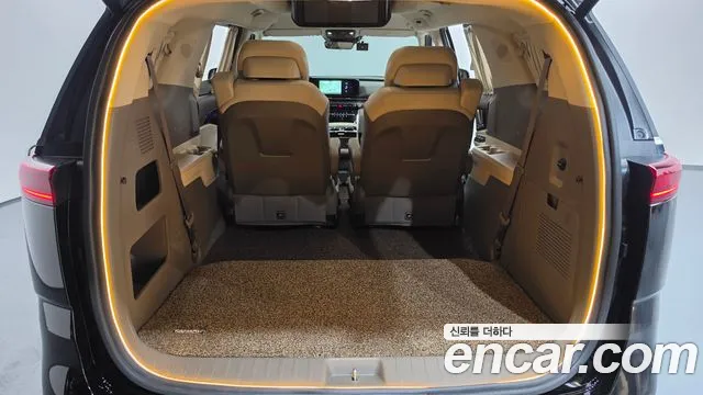 Kia Canival Carnival 4 поколение Дизель 7 мест Hi-Limousine — Фото автомобиля 16