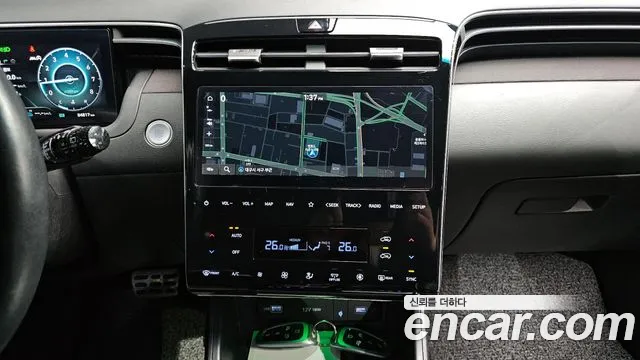 Hyundai Tucson Tucson (NX4) Бензин 1.6 турбо 2WD — Фото автомобиля 15