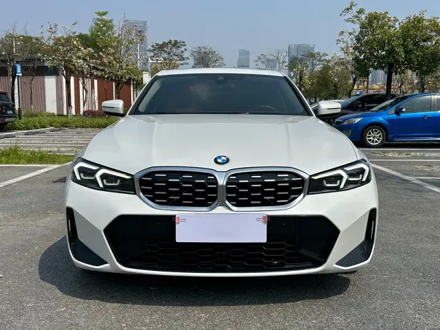 BMW 3 Series — Фото автомобиля 2