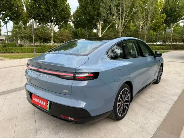 Leapmotor B01 — Фото автомобиля 8