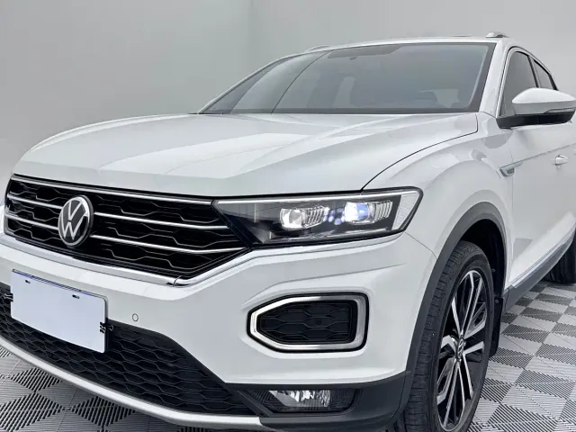 Volkswagen T-Roc — Фото автомобиля 7