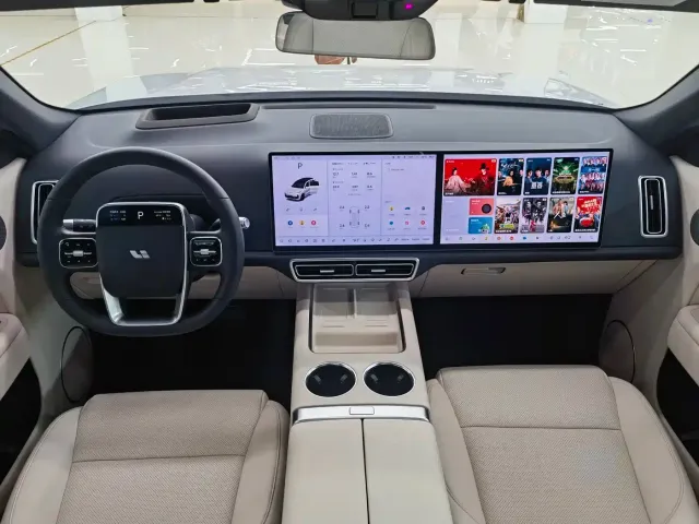 Li Auto L8 — Фото автомобиля 9