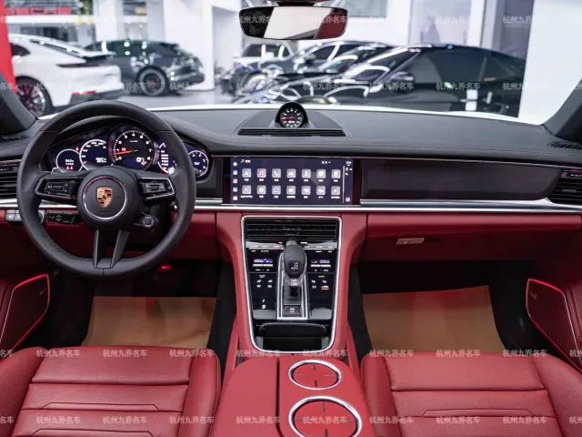 Porsche Panamera — Фото автомобиля 16