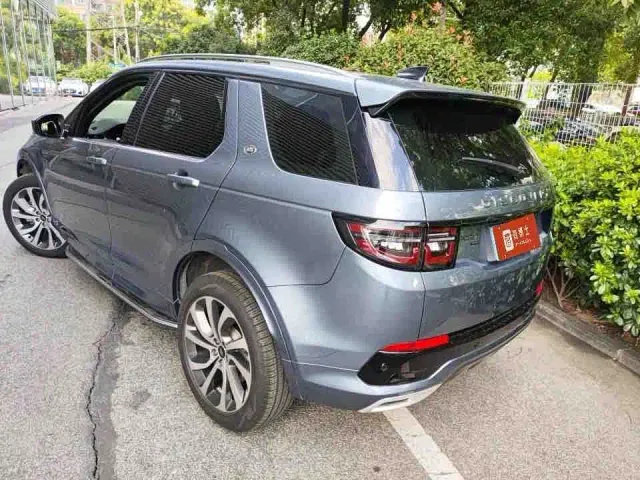 Land Rover Discovery Sport — Фото автомобиля 10
