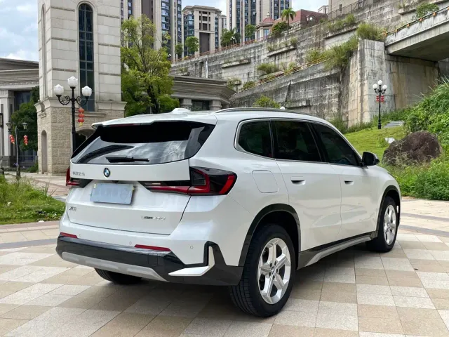 BMW X1 — Фото автомобиля 13