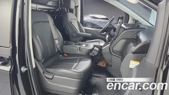 Hyundai Staria Staria — Фото автомобиля 11