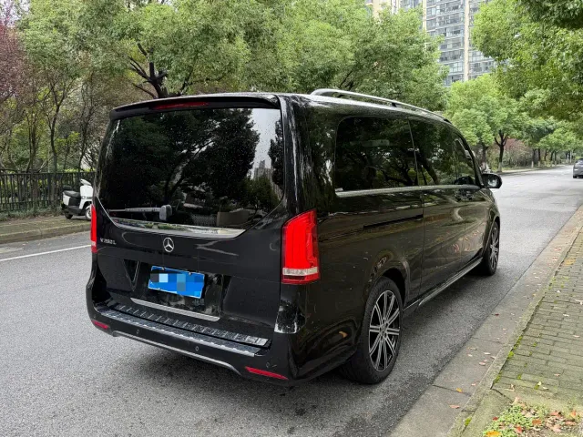 Mercedes-Benz V-Class — Фото автомобиля 29