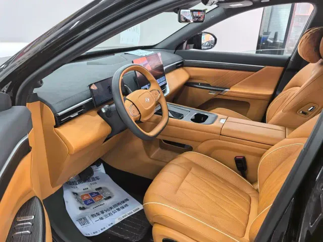 Dongfeng eπ 008 — Фото автомобиля 8