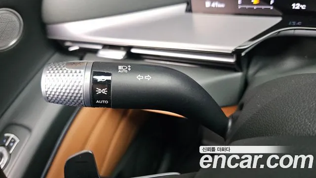 Genesis GV80 2.5T Бензин AWD — Фото автомобиля 28